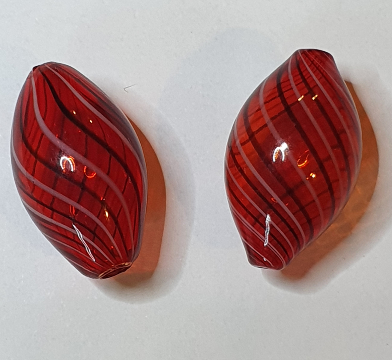 Sløjfe ørestikker med håndlavet Murano glas - Billede 2